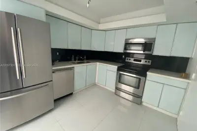 2780 NE 183rd St #909, Aventura: photo 1 of 24