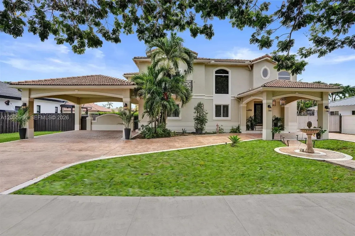 4665 SW 159th Ct, Miami: photo 1 of 100