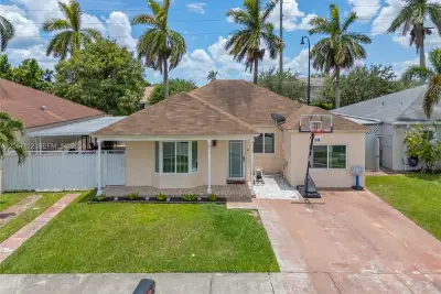 14316 SW 159th Ter, Miami: photo 1 of 1