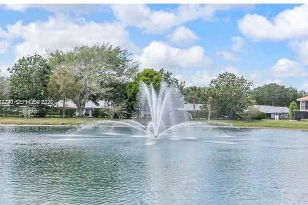 18428 Via Di Regina, Boca Raton: photo 1 of 6