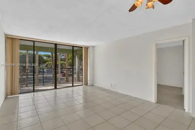 20500 W Country Club Dr #203, Aventura: photo 1 of 63