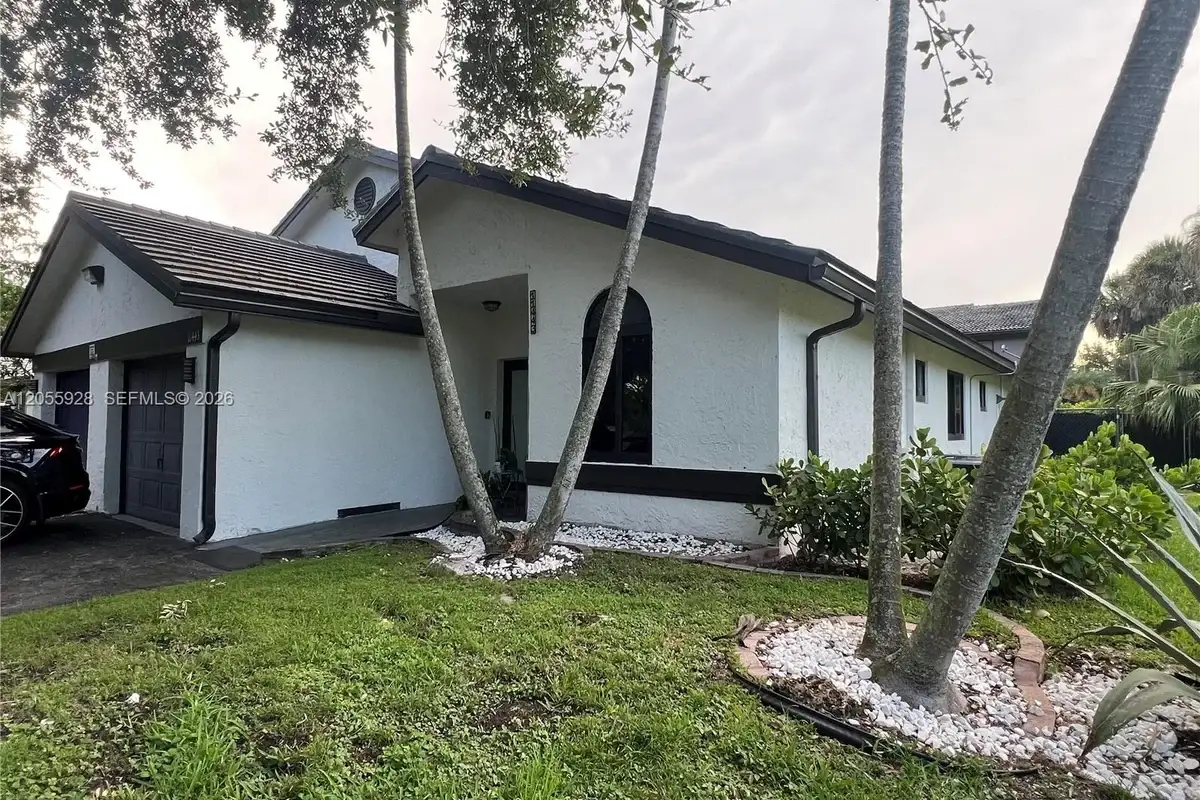 11441 NW 43rd St, Coral Springs: photo 1 of 33