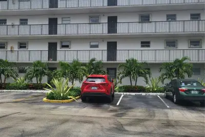 14140 SW 84th St #110-H, Miami: photo 1 of 13
