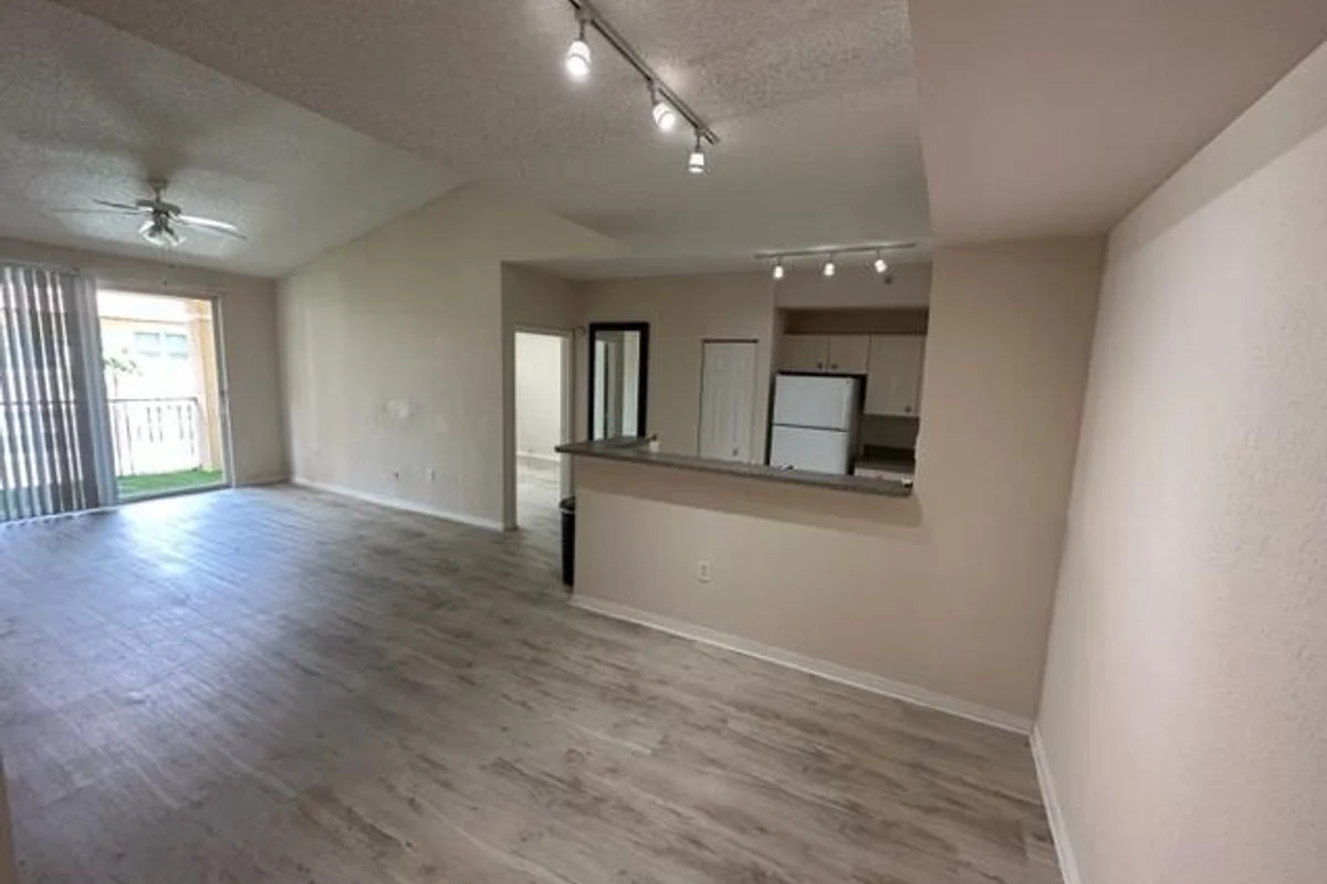 1803 N Flagler Dr #312, West Palm Beach: photo 1 of 29