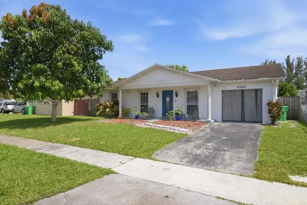 10960 NW 21st St, Sunrise: photo 1 of 33