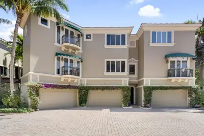 921 Osceola Dr #2, Boca Raton: photo 1 of 69