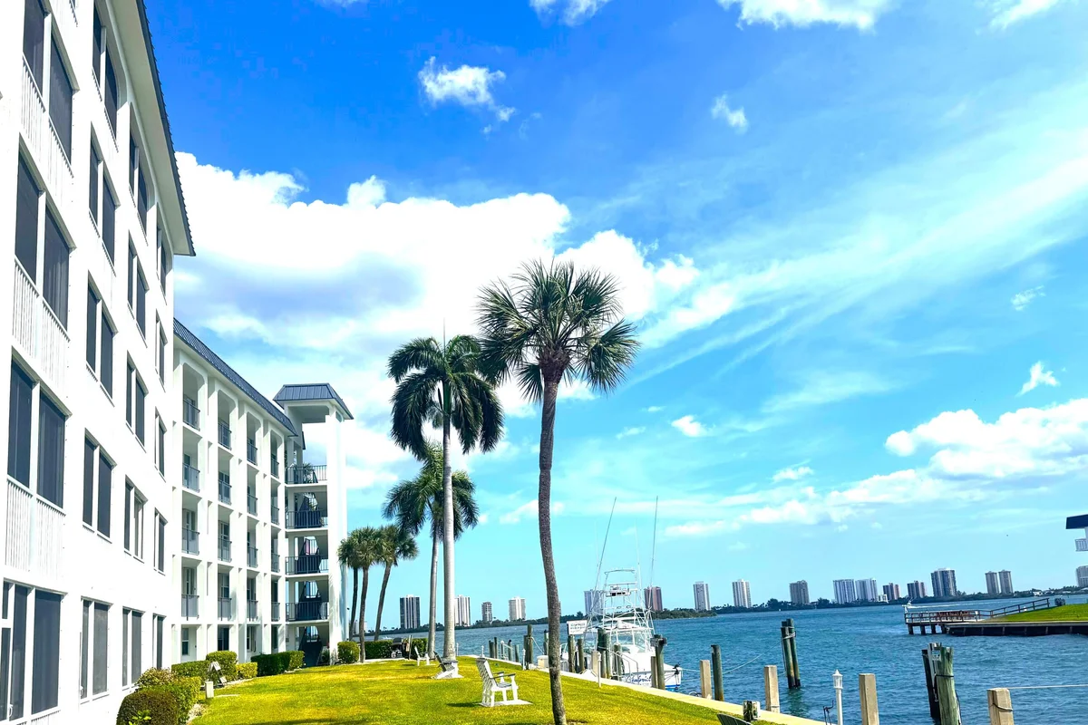 100 Paradise Harbour Blvd #212, North Palm Beach: photo 1 of 21