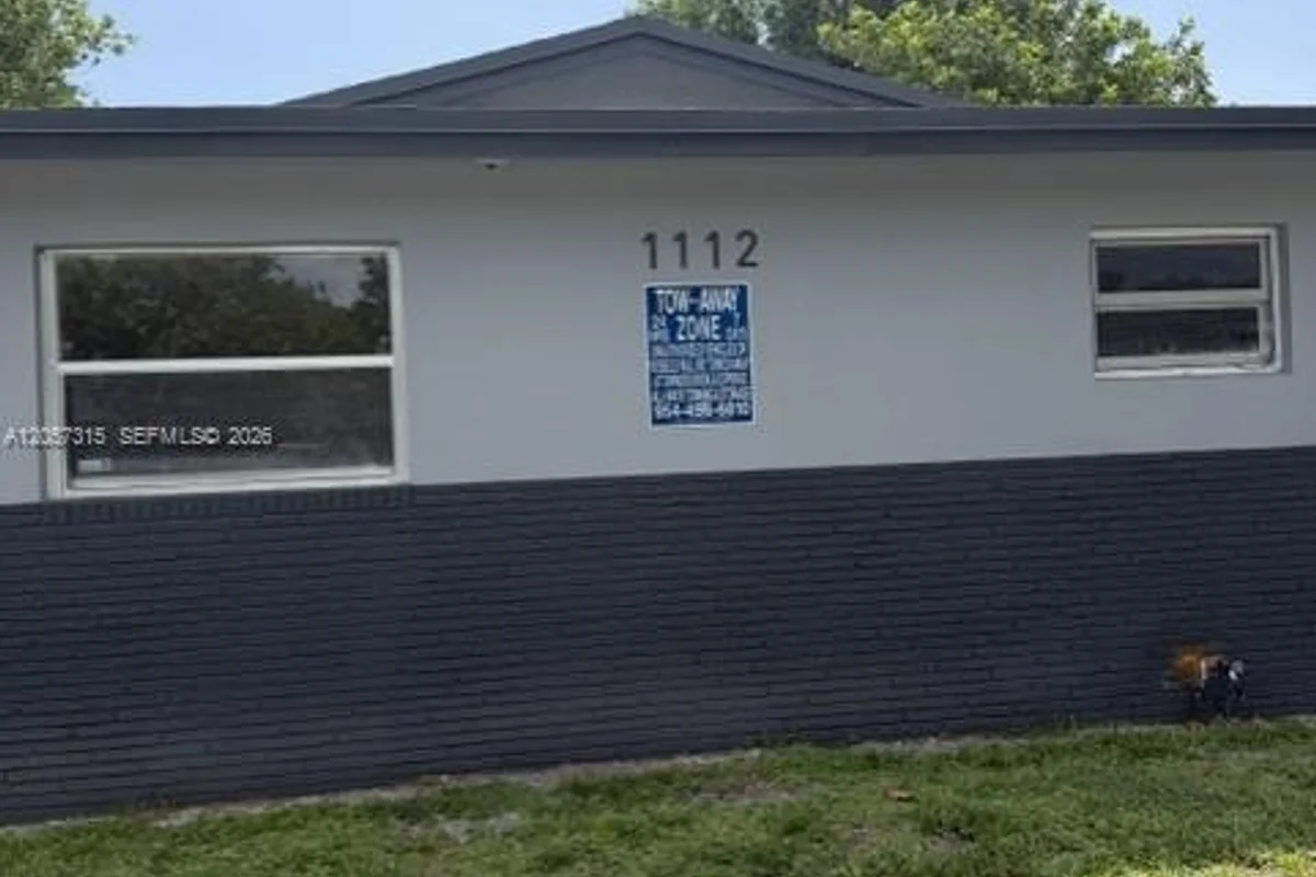 1112 NW 5th Ave #3, Fort Lauderdale: photo 1 of 6