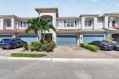 76 Landau St, Boynton Beach: photo 1 of 55