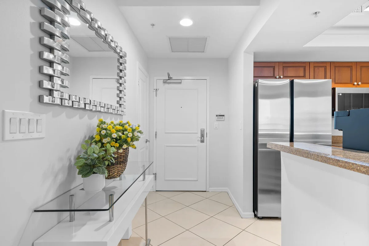 347 N New River Dr E #405, Fort Lauderdale: photo 1 of 30