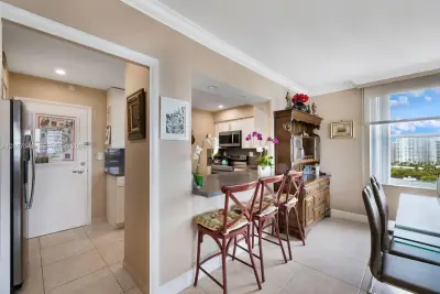 3200 NE 36th St #1216, Fort Lauderdale: photo 1 of 27
