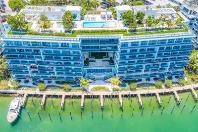 9201 E Bay Harbour Dr #PH 809, Bay Harbor Islands: photo 1 of 47