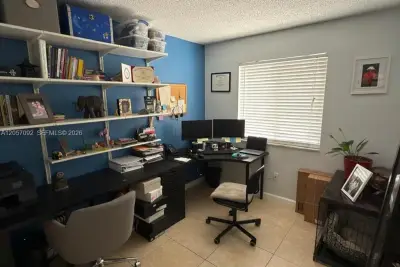 13909 SW 172nd Ln, Miami: photo 1 of 22