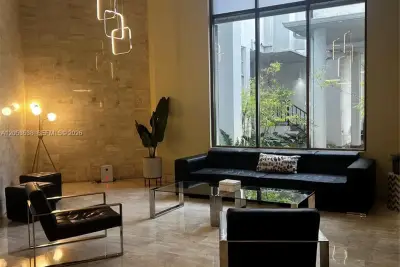 2750 NE 183rd St #807, Aventura: photo 1 of 16