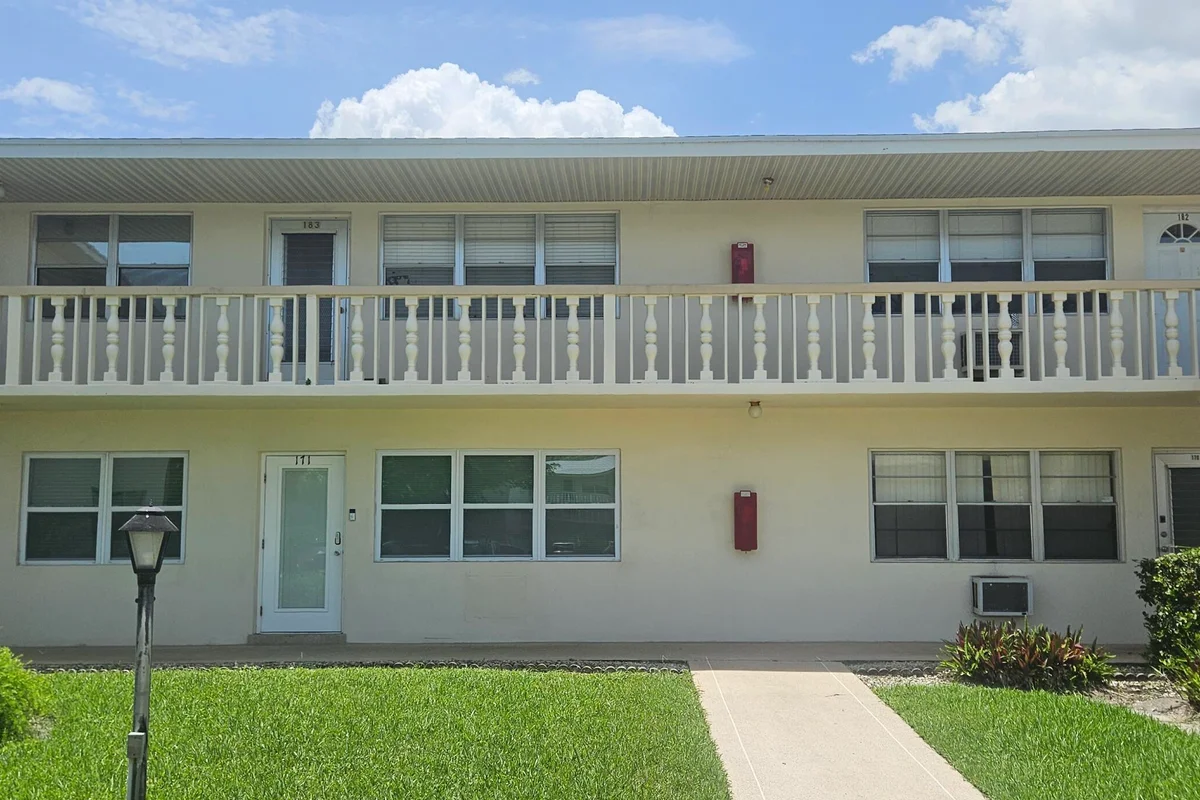 184 Waltham H, West Palm Beach: photo 1 of 14