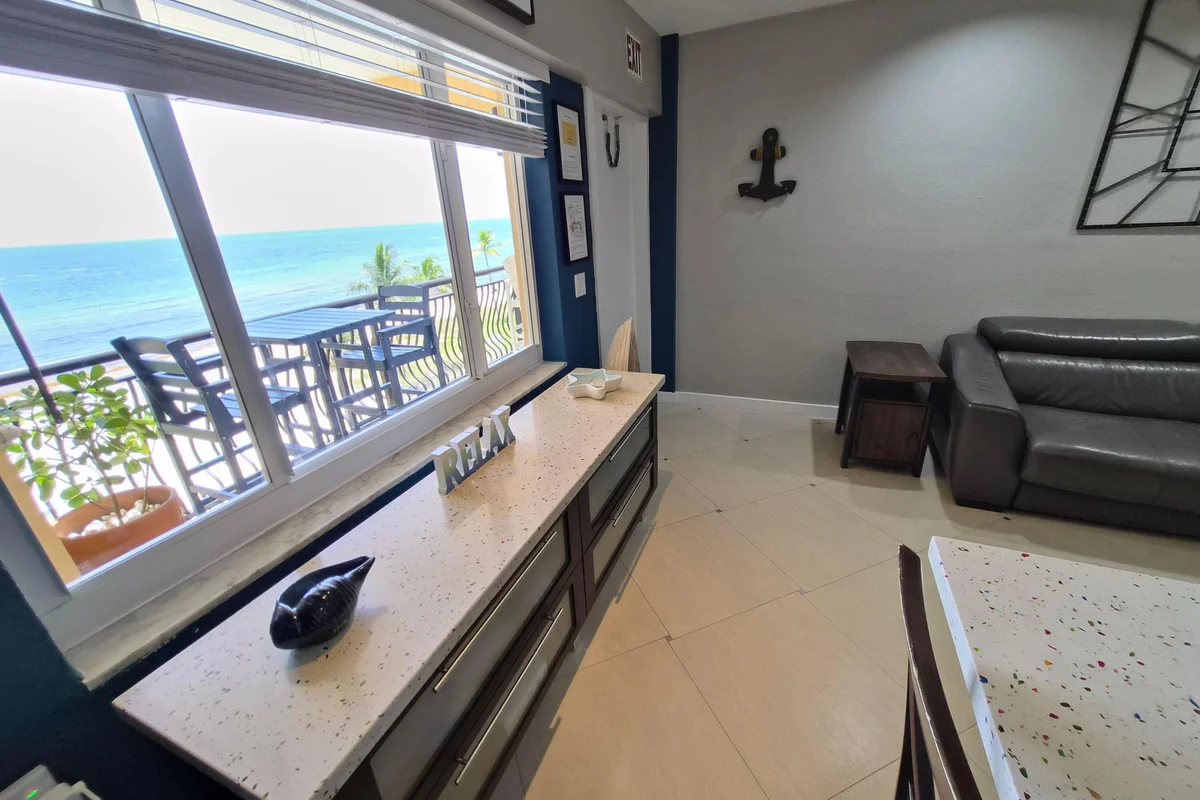 1815 N Surf Rd #503, Hollywood: photo 1 of 38