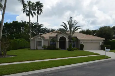 9242 Olmstead Dr, Lake Worth: photo 1 of 34