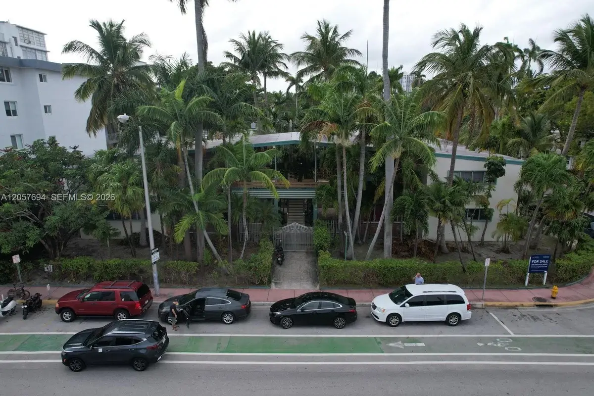 1770 Meridian Ave #113, Miami Beach: photo 1 of 11