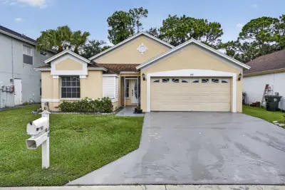 120 Paddock Ln, West Palm Beach: photo 1 of 66