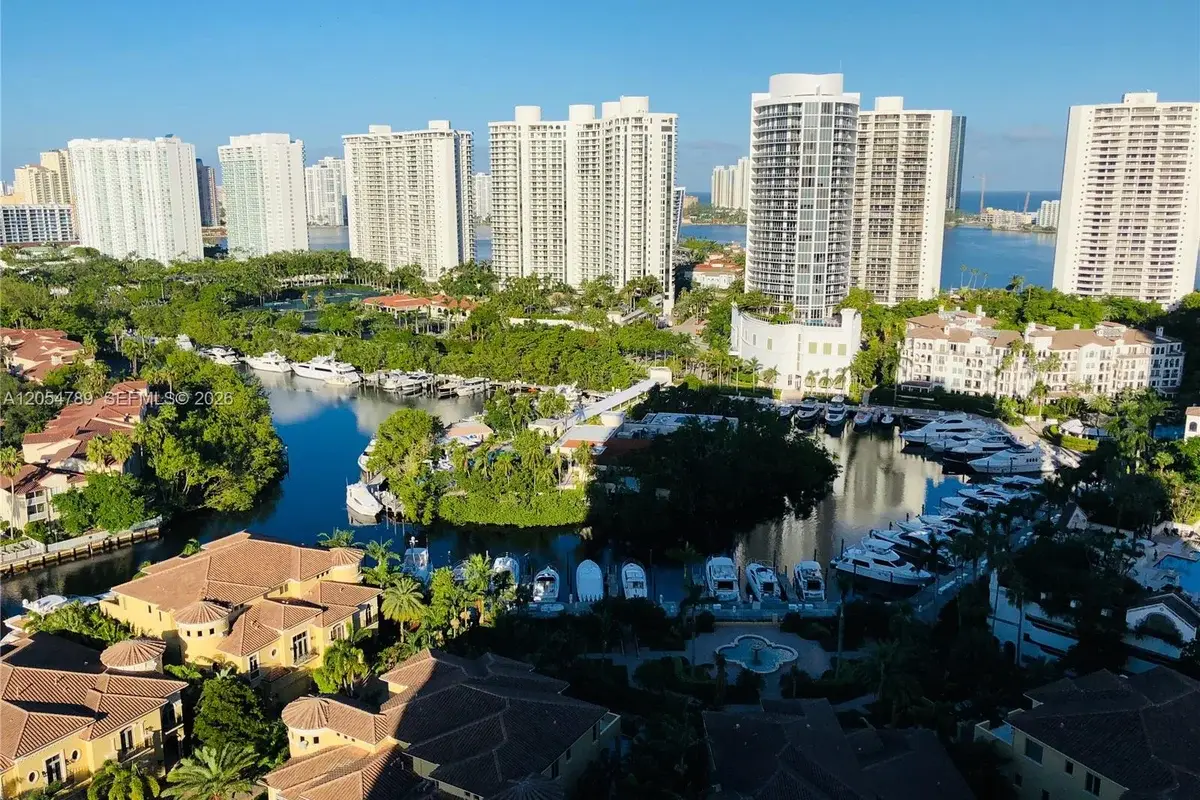 1000 Island Blvd #2308, Aventura: photo 1 of 41