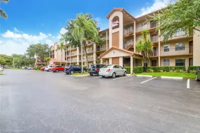 1251 SW 125th Ave #405T, Pembroke Pines: photo 1 of 19