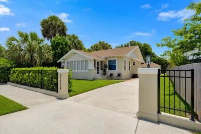 5309 N Flagler Dr, West Palm Beach: photo 1 of 49