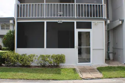 638 Saxony N, Delray Beach: photo 1 of 10