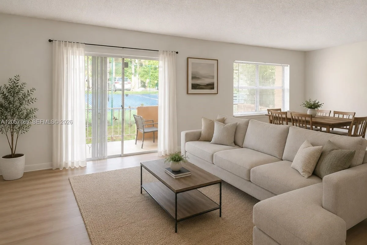 18101 NW 68th Ave #D101, Hialeah: photo 1 of 10