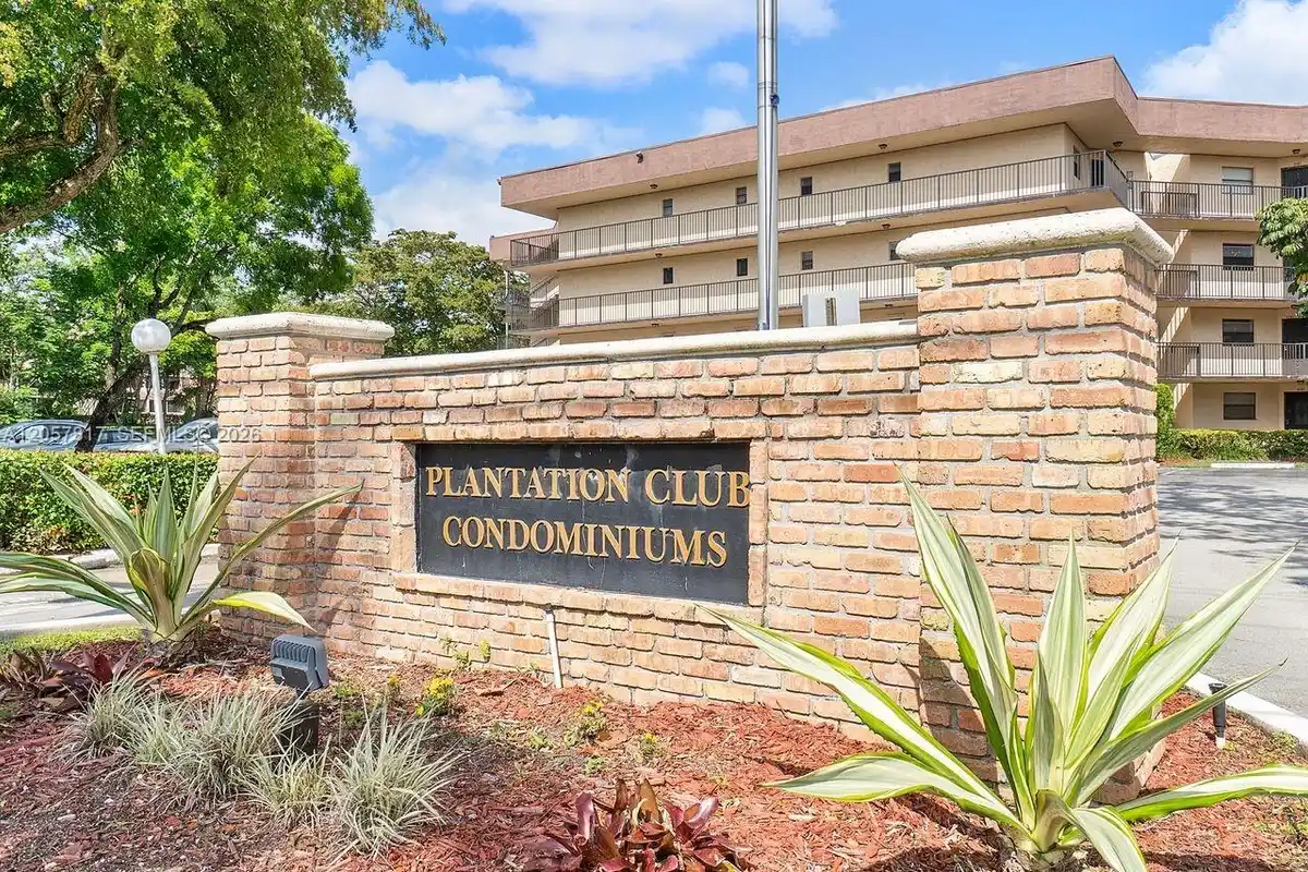 6655 W Broward Blvd #200, Plantation: photo 1 of 41