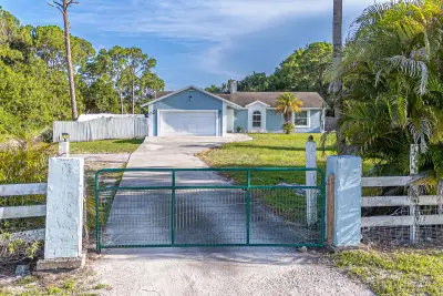 11714 Orange Blvd, West Palm Beach: photo 1 of 21