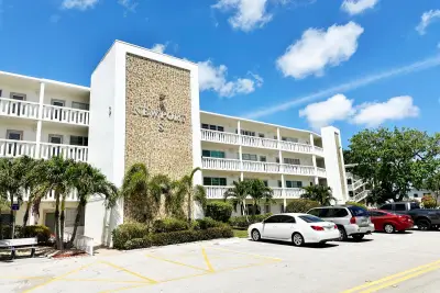 3097 Newport S, Deerfield Beach: photo 1 of 33