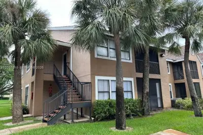 15590 SW 106th Ln #1102, Miami: photo 1 of 14