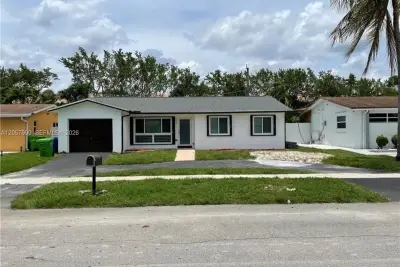 11371 NW 32nd Manor, Sunrise: photo 1 of 26