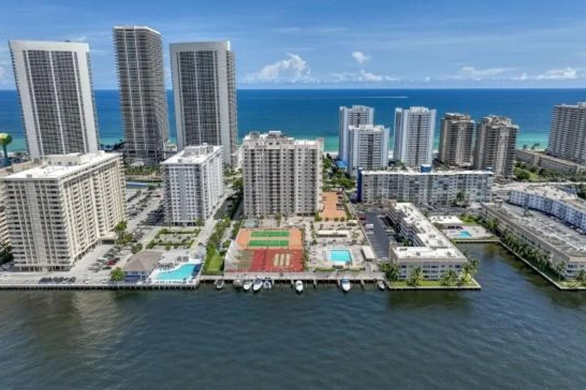 1865 S Ocean Dr #17h, Hallandale Beach: photo 1 of 23