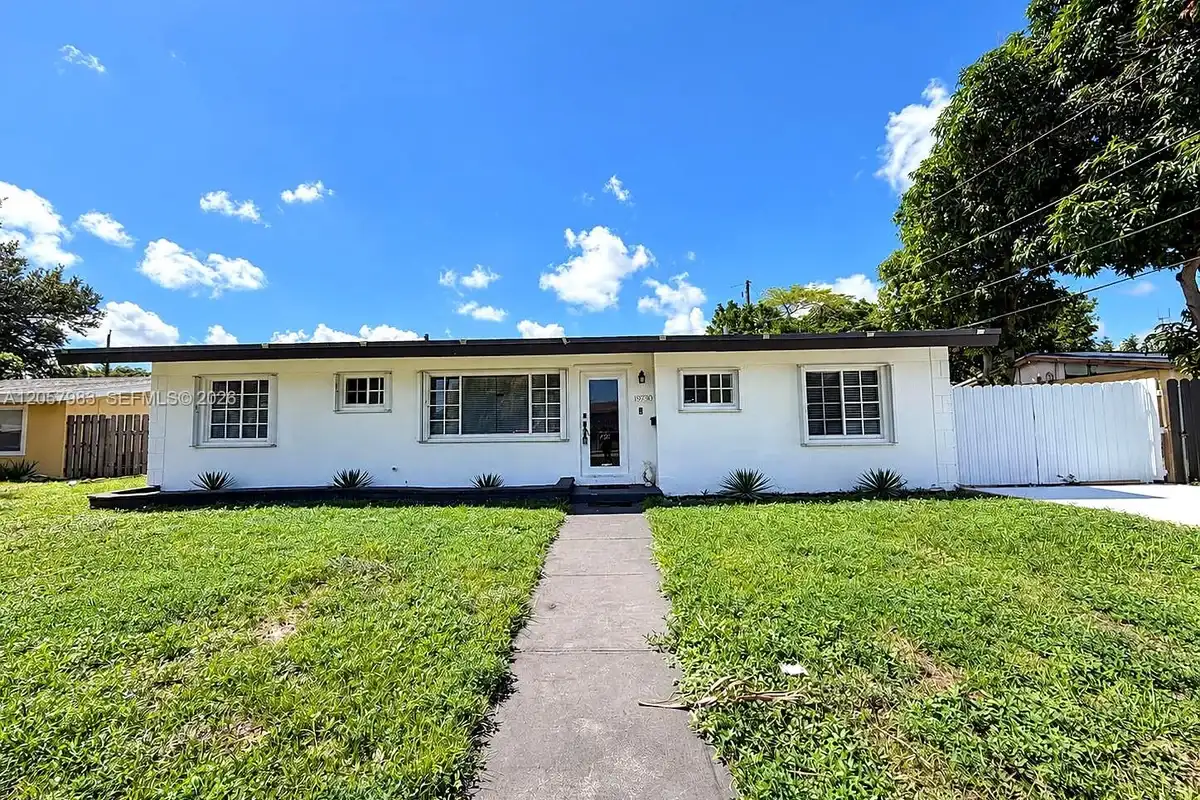 19730 NW 3rd Ct, Miami Gardens: photo 1 of 28