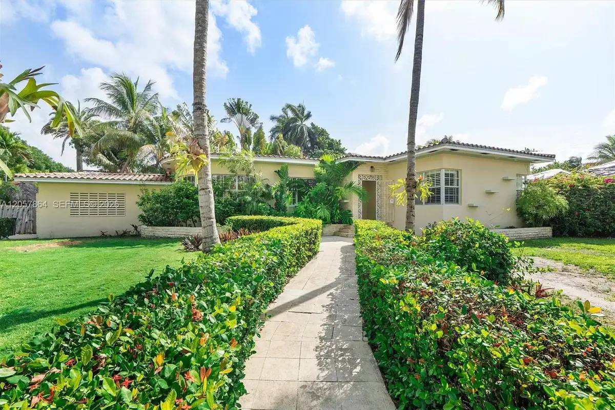 4445 N Michigan Ave, Miami Beach: photo 1 of 24