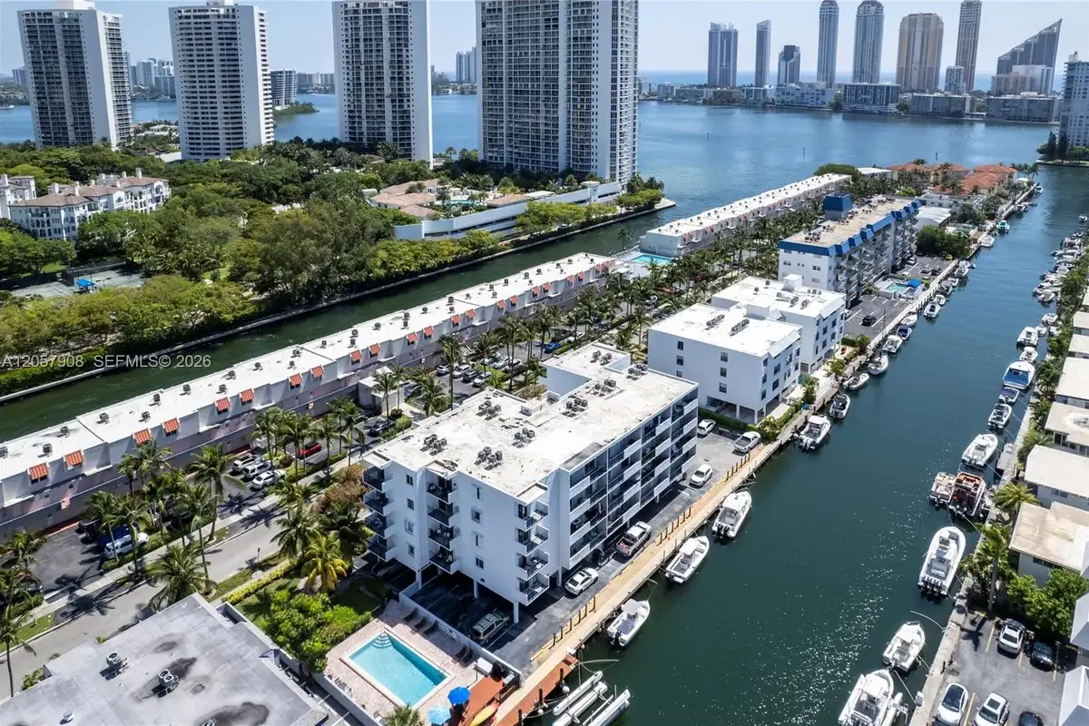 3642 NE 171st St #305, North Miami Beach: photo 1 of 43