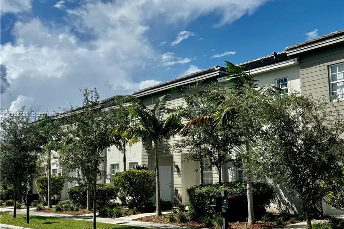 1310 NW 6th Ave #G, Florida City: photo 1 of 12