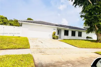 1560 NW 12th Way, Boca Raton: photo 1 of 23