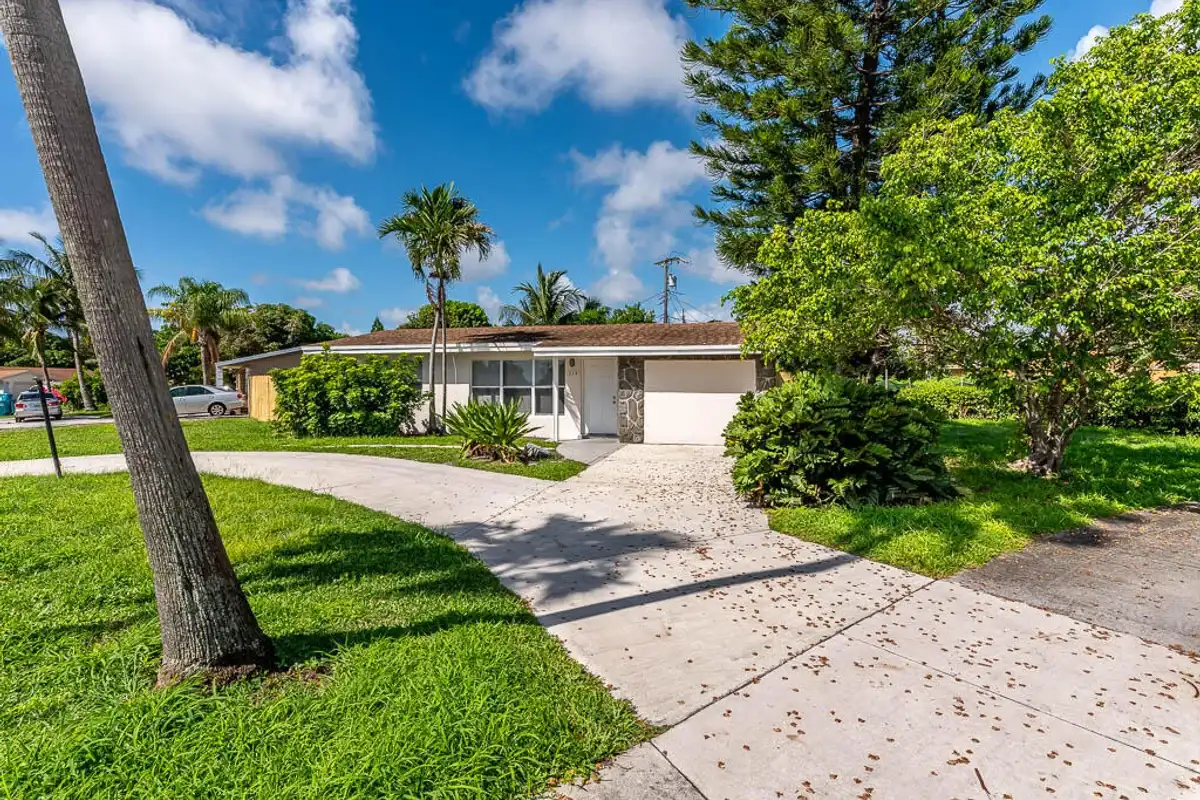 314 E Gateway Blvd, Boynton Beach: photo 1 of 23