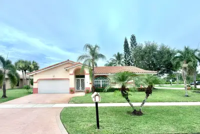 501 SW 168th Way, Weston: photo 1 of 27