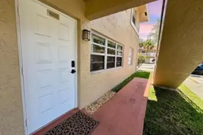 10008 Twin Lakes Dr #36-A, Coral Springs: photo 1 of 34
