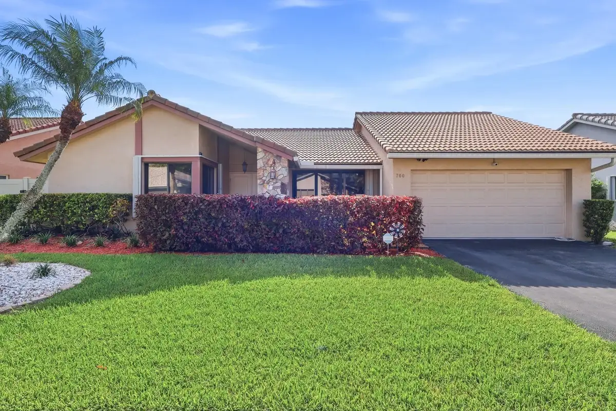 700 NW 102nd Way, Plantation: photo 1 of 29