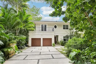 7830 SW 48th Ct, Miami: photo 1 of 79
