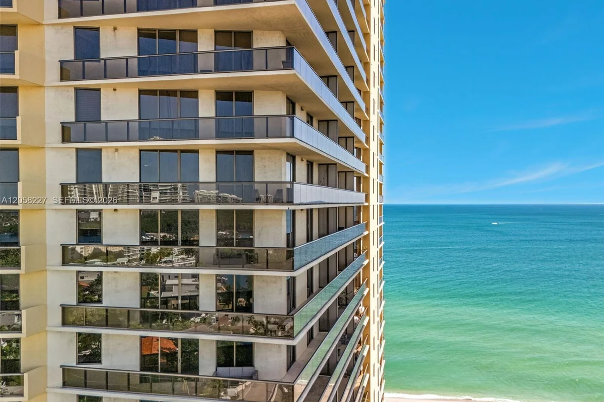 16275 Collins Ave #1604, Sunny Isles Beach: photo 1 of 33