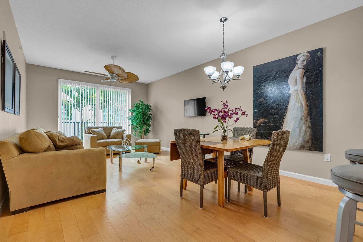 235 NE 1st St #404, Delray Beach: photo 1 of 13