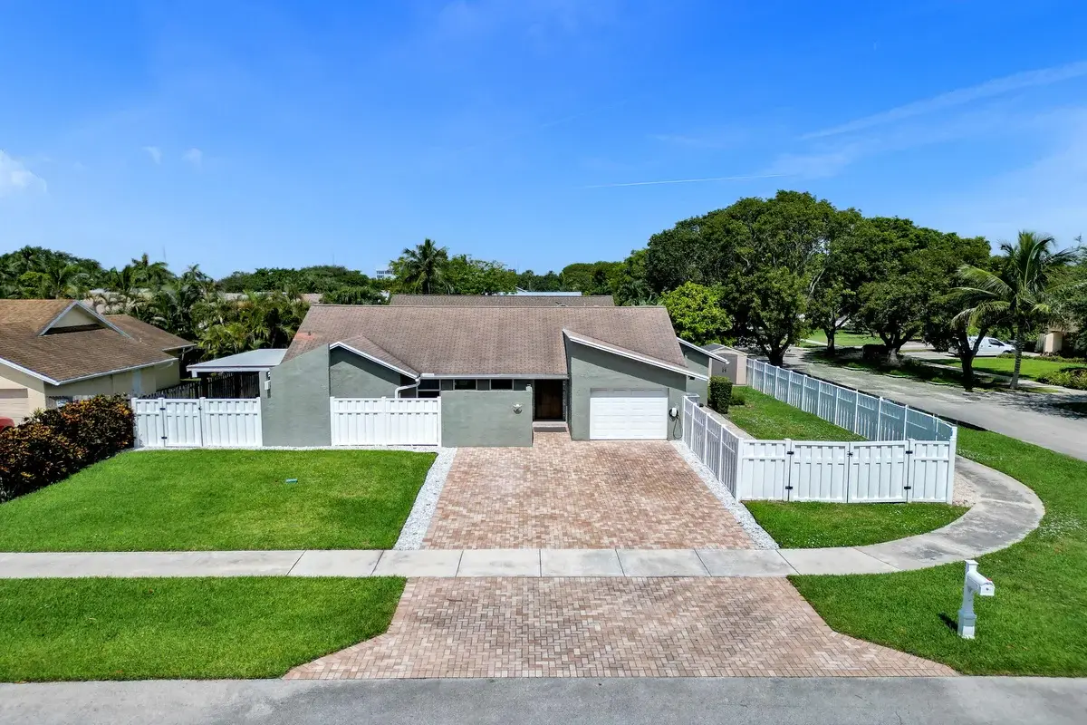 3010 Cormorant Rd, Delray Beach: photo 1 of 93