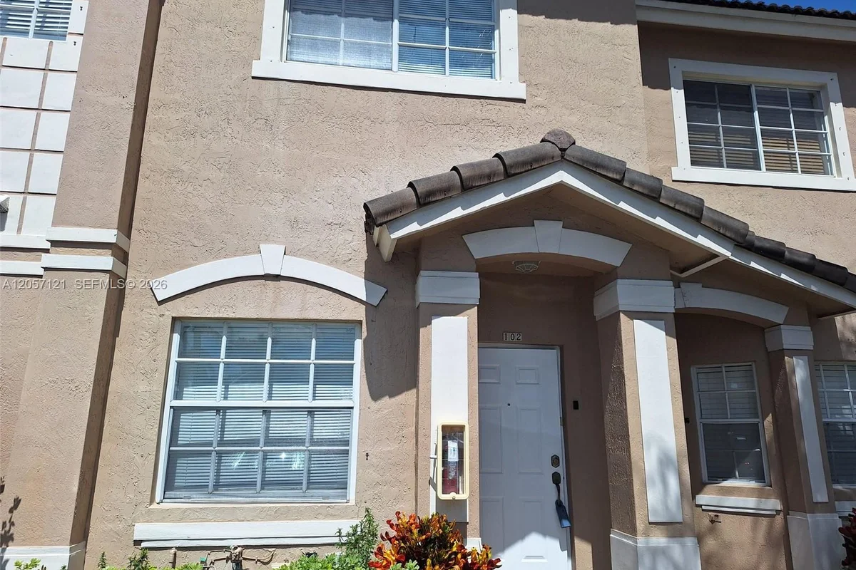 5761 NW 115th Ct #102, Doral: photo 1 of 22