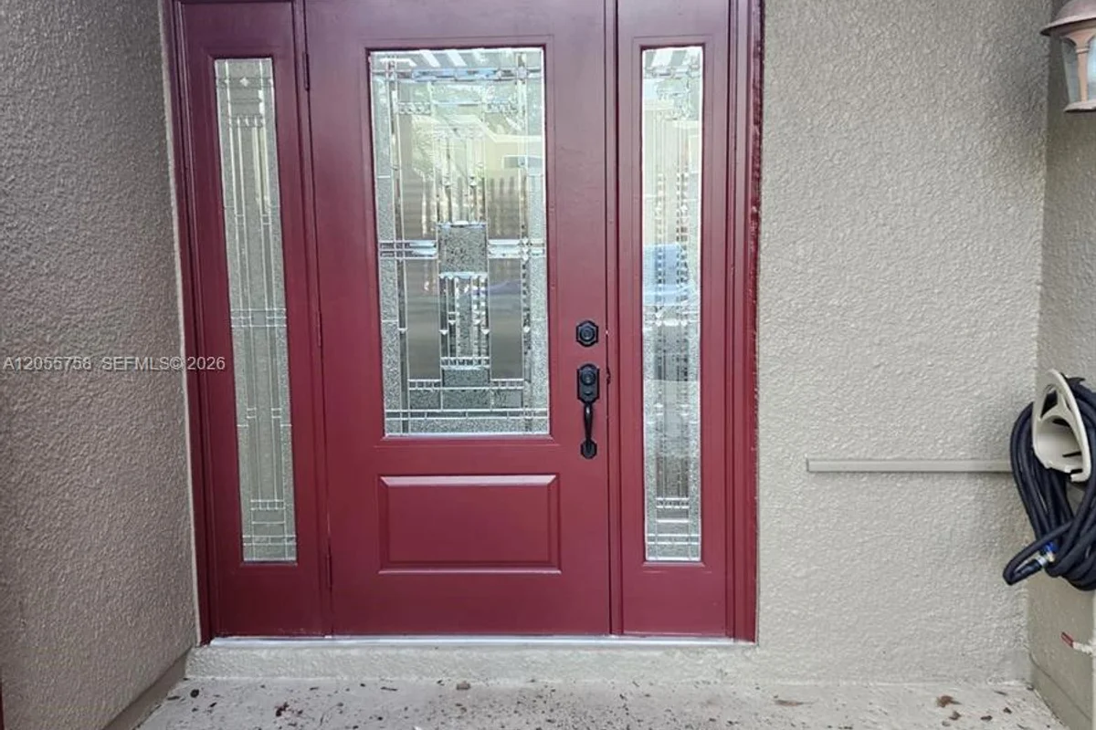 11130 N Lakeview Dr #1, Pembroke Pines: photo 1 of 33