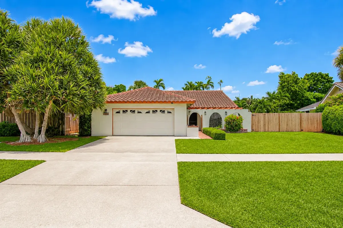 7407 Silver Woods Ct, Boca Raton: photo 1 of 31